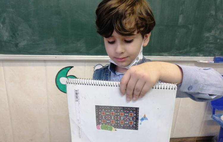 ریاضی : اندازه گیری طول کتاب و میز با تراش و مداد 1