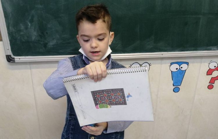 ریاضی : اندازه گیری طول کتاب و میز با تراش و مداد