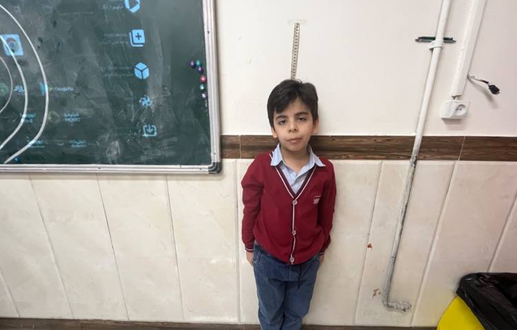 ریاضی: اندازه گیری قد، دور سر، انگشت اشاره و دور مچ با وسیله‌ی اندازه گیری متر 2