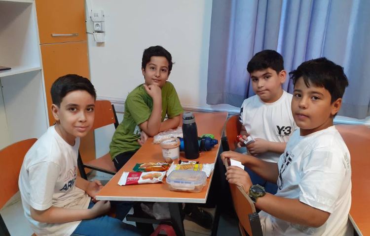 ریاضی -بازی خرید و فروش در کلاس 3