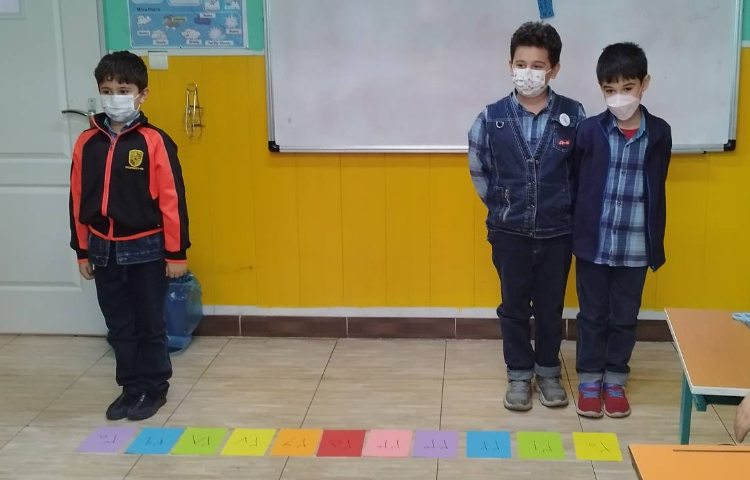 :ریاضی، بازی درس تقریب، کلاس فضانوردان 3