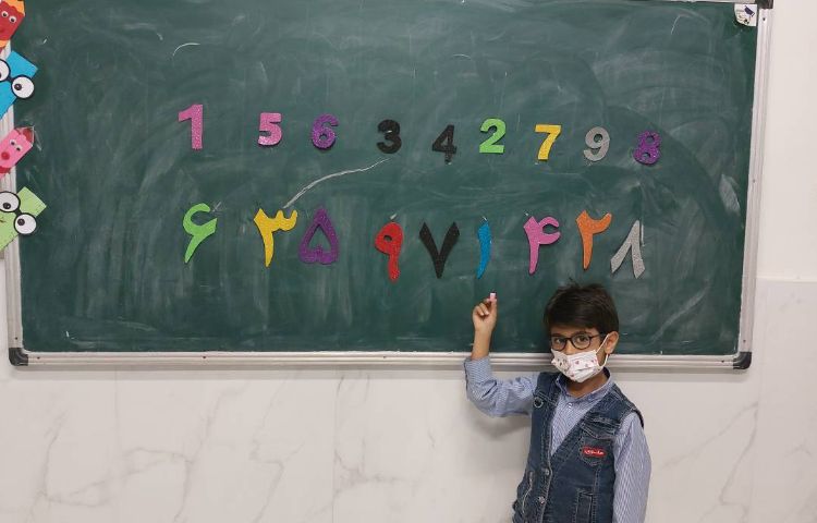 ریاضی با هدف تشخیص اعداد فارسی با انگلیسی 1