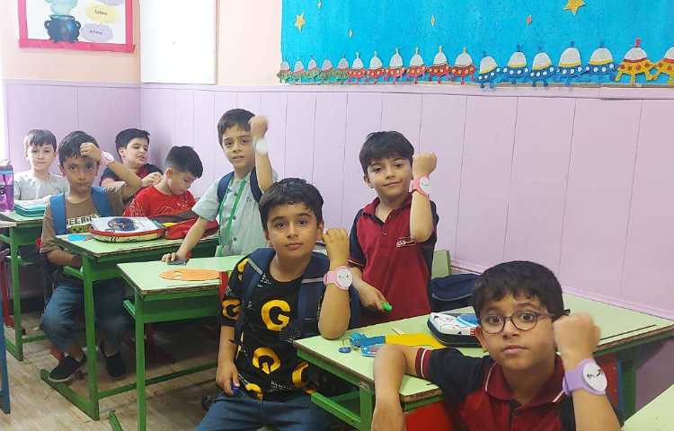 ریاضی: تدریس مبحث ساعت تمام ،گذشته و مانده و انجام حل تمرین 1