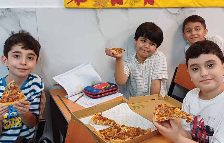 ریاضی تدریس و مقایسه کسر 4