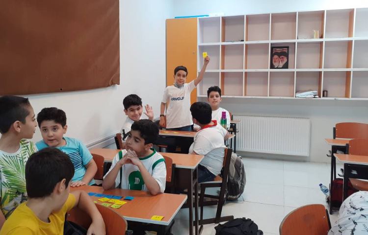 ریاضی تمرین جدول ضرب در قالب مسابقه گروهی 2