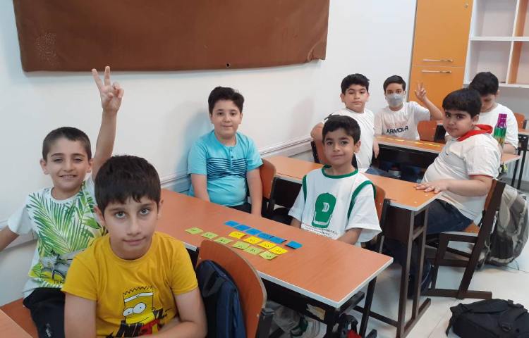 ریاضی تمرین جدول ضرب در قالب مسابقه گروهی 3