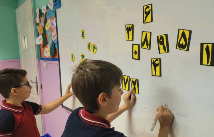 ریاضی تمرین عدد های دو رقمی با کارت اعداد 1