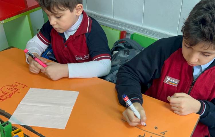 ریاضی، تمرین و بازی جمع فرایندی سه رقمی 2