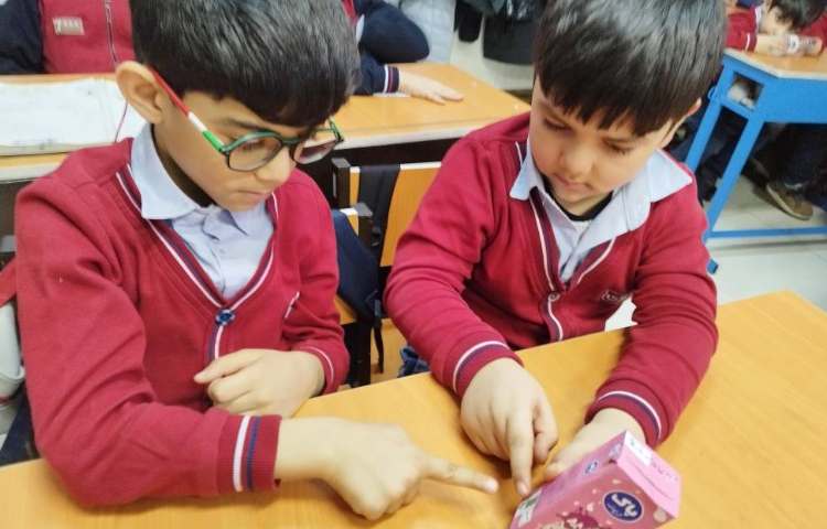 ریاضی تم 18 آموزش اهمیت و توجه به علامت استاندارد،سیب سلامت ،تاریخ تولید و تاریخ انقضا 6