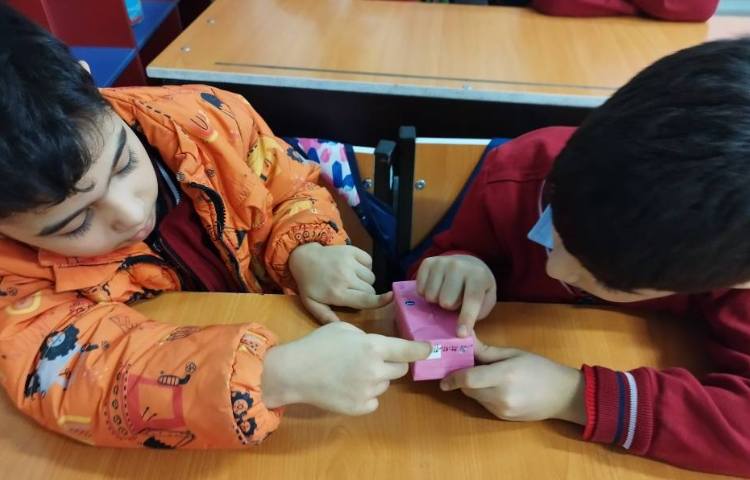 ریاضی تم 18 آموزش اهمیت و توجه به علامت استاندارد،سیب سلامت ،تاریخ تولید و تاریخ انقضا