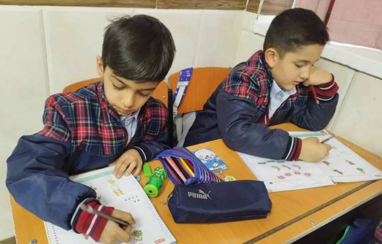 ریاضی در حال انجام کتاب کار صفحات 5958 1