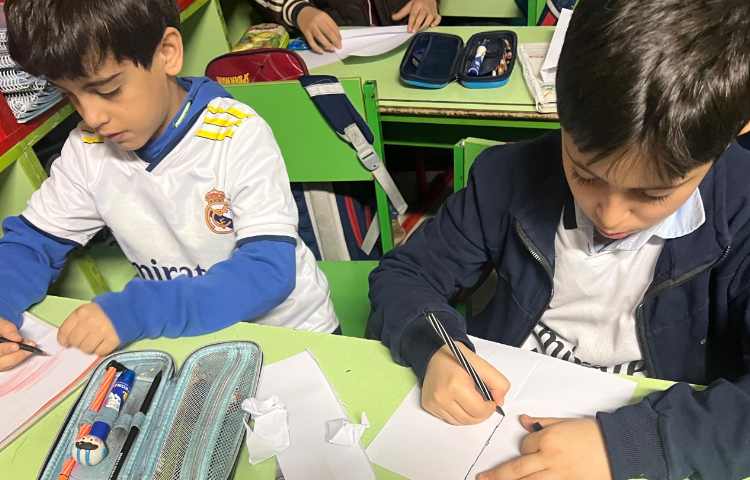 ریاضی، دستورزی و ایجاد انگیزه نمایش کسر 4