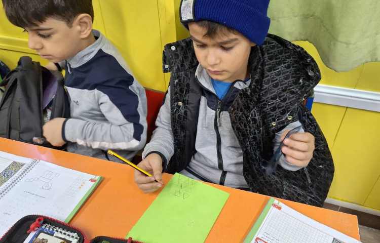 ریاضی: دست ورزی اشکال هندسی 5