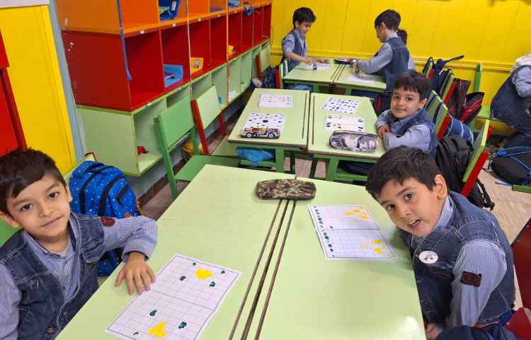 ریاضی دست ورزی تقارن دو قسمتی تلفیق هنر و ریاضی 2