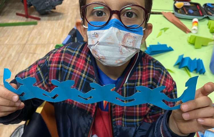 ریاضی، دست ورزی تقارن دو قسمتی