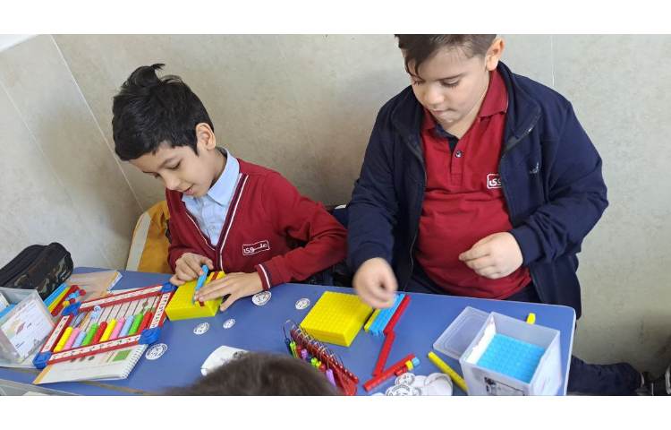 ریاضی :دست ورزی چرتکه،سکه،کوئیزنر 5