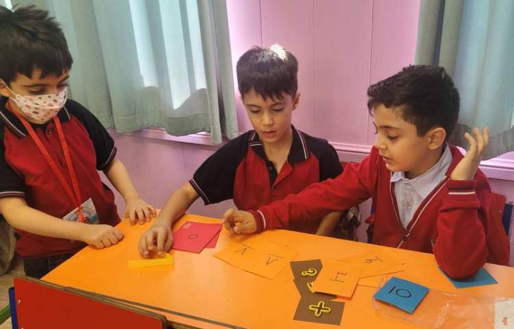 ریاضی: ساخت اعداد دو رقمی با رقم و کارت 1