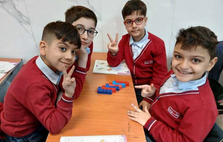 ریاضی_ شروع آموزش ضرب با دست ورزی 4