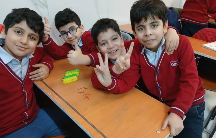 ریاضی_ شروع آموزش ضرب با دست ورزی 8