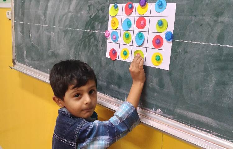 :ریاضی، فعالیت های کتاب و حل جدول شگفت انگیز 5