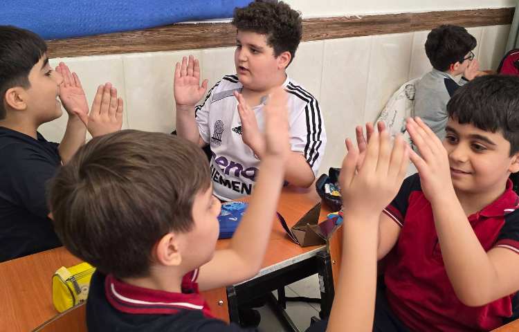 ریاضی -مبحث: تکرار و تمرین ضرب با بازی 10