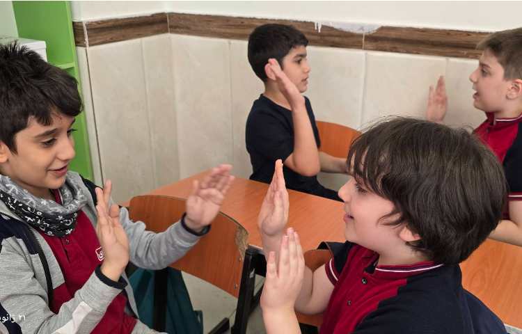 ریاضی -مبحث: تکرار و تمرین ضرب با بازی 7