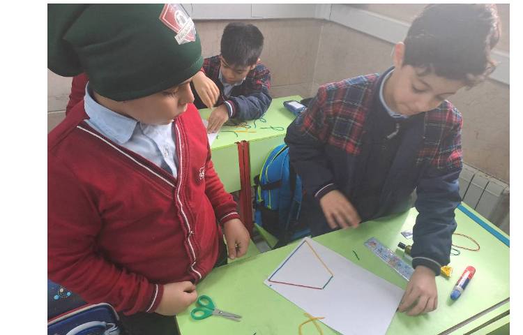 ریاضی مبحث جداسازی خطوط و اشکال یکی از راهبردهای حل مسئله با عنوان زیر مسئله 5