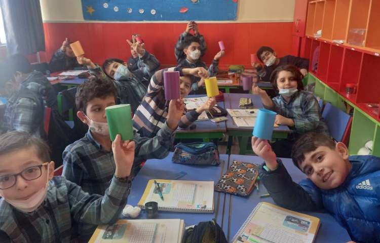 :ریاضی، مبحث جدول داده ها، صفحات 118 و 119 3