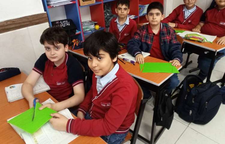 ریاضی مرور درس قاعده و ارتفاع مثلث و متوازی الاضلاع 3