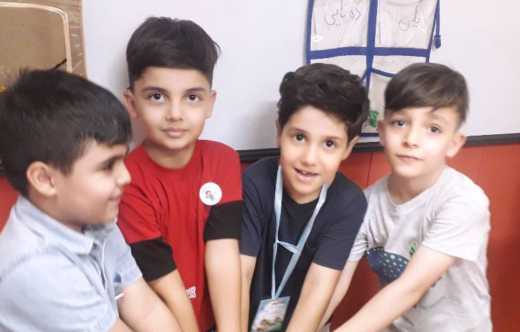 :ریاضی، مسابقه ی ساخت اعداد دورقمی در جدول ارزش مکانی گروهی 1