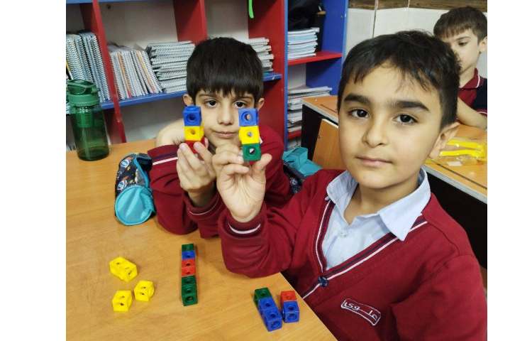 ریاضی موضوع » معرفی چینی و شناخت اعداد با چینه 1