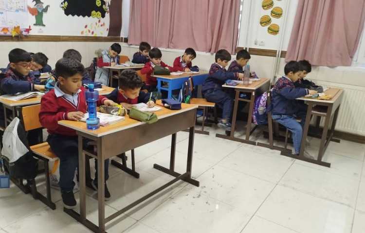 ریاضی موضوع: نیمه ی پنهان هرشکل و مفهوم تقارن 1