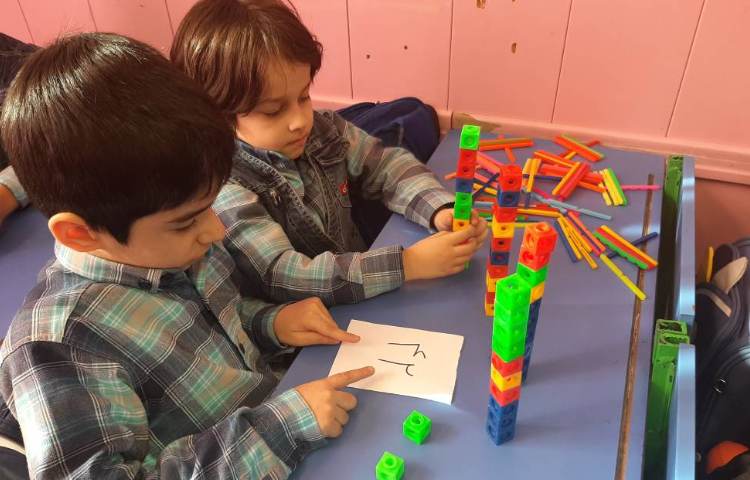 :ریاضی و بازی، ساخت اعداد به کمک چینه 2