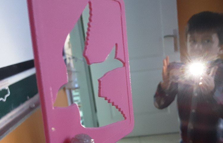 :ریاضی و علوم(الگو و سایه)،کلاس توت فرنگی 4