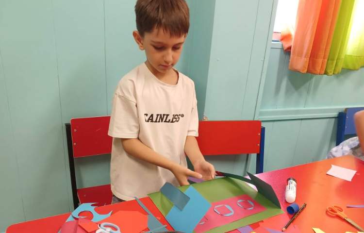 ریاضی و هوش، آشنایی با اشکال هندسی، ساخت ربات 2