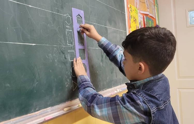 :ریاضی، کار با شابلون، کلاس انگور 1