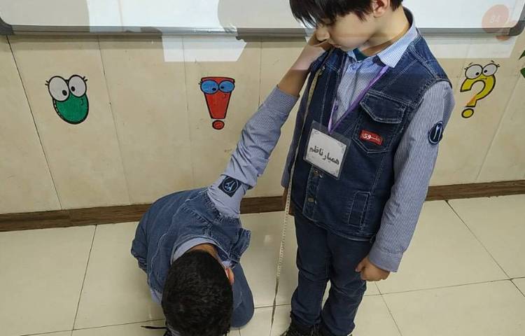 ریاضی -کار با متر برای یادگیری اندازه‌گیری دقیق 2