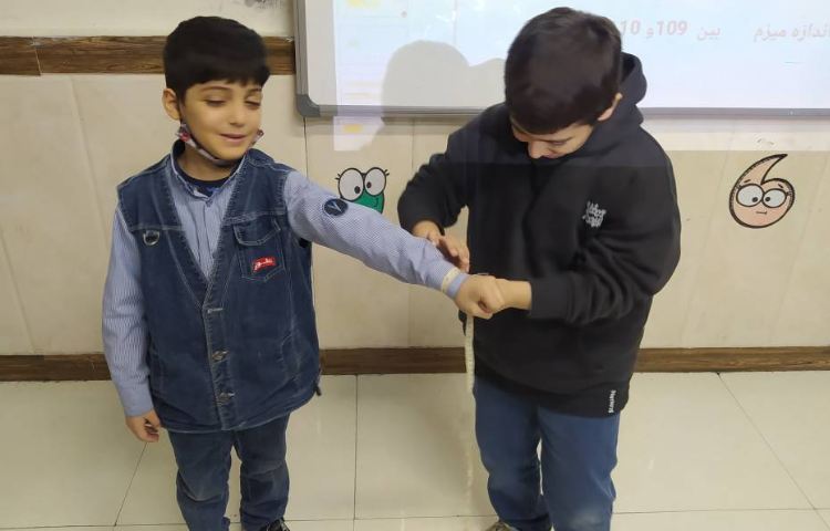 ریاضی -کار با متر برای یادگیری اندازه‌گیری دقیق 3