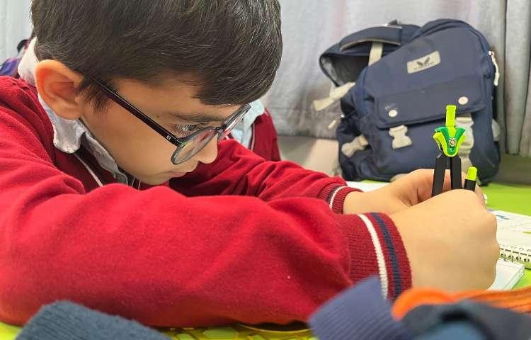 ریاضی : کار با پرگار 4