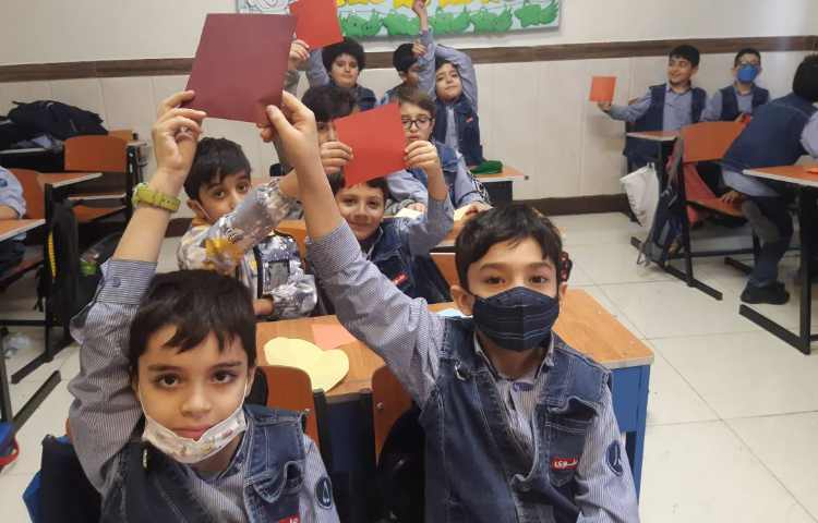 ریاضی : یادگیری خط تقارن 3