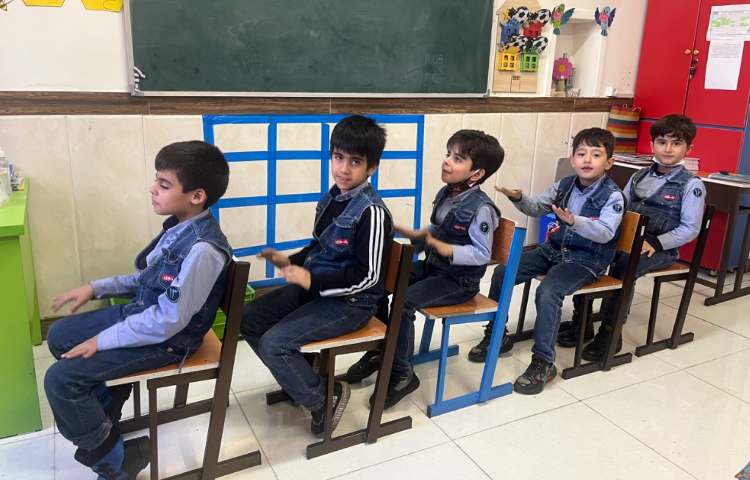 ریتم وگیم -کار جهت تقویت عصب عضله/عمل و عکس العمل/هماهنگی گروهی انجام شد 1