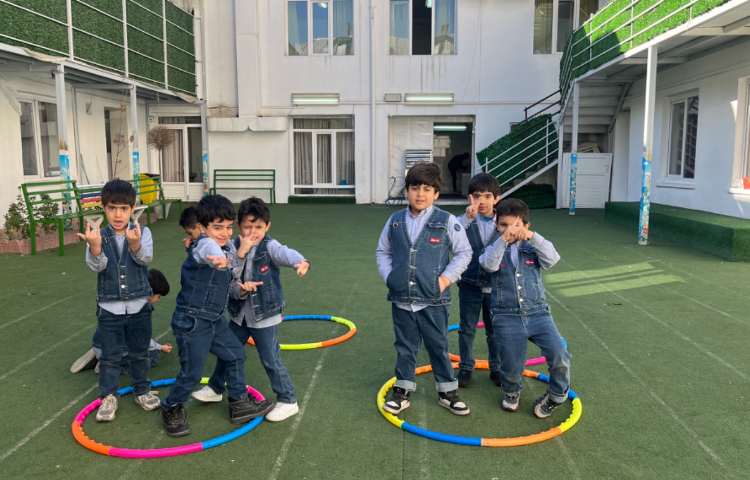 ریتم و گیم-بازی با حلقه جهت تقویت عمل و عکس العمل/چابکی انجام شد