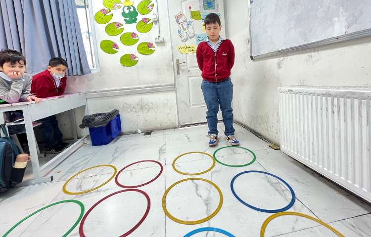 ریتم و گیم-بازی جهت تقویت هماهنگی چشم و پا،مغز ورزی،تقویت حافظه دیداری و همدلی و هماهنگی 2