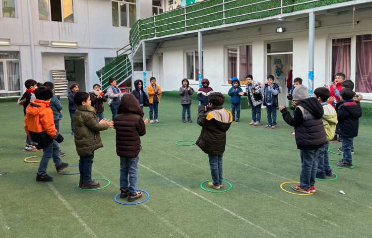 ریتم و گیم-کار با حلقه جهت تقویت چابکی/سرعت عمل و عکس العمل انجام شد