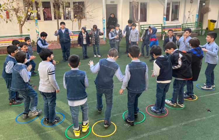 ریتم و گیم-کار با حلقه جهت تقویت چابکی/سرعت عمل و عکس العمل انجام شد 1