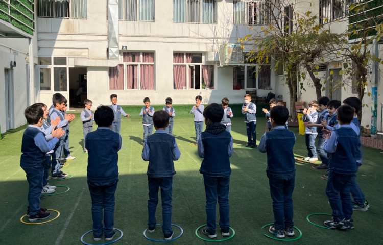 ریتم و گیم-کار با حلقه جهت تقویت چابکی/سرعت عمل و عکس العمل انجام شد 1