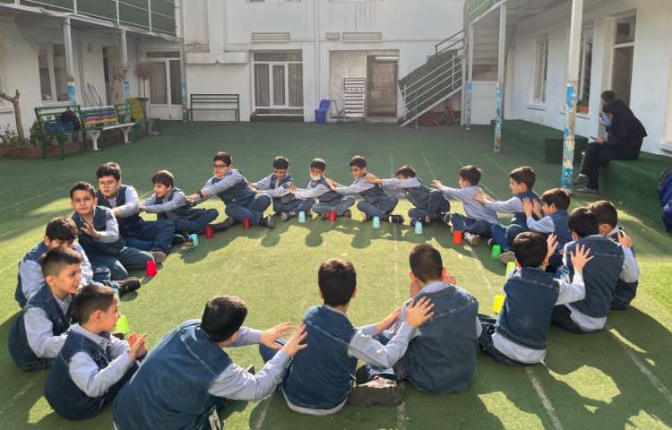 ریتم و گیم-کار با کاپ جهت هماهنگی چشم و دست/ توجه و تمرکز و هماهنگی گروهی انجام شد 3