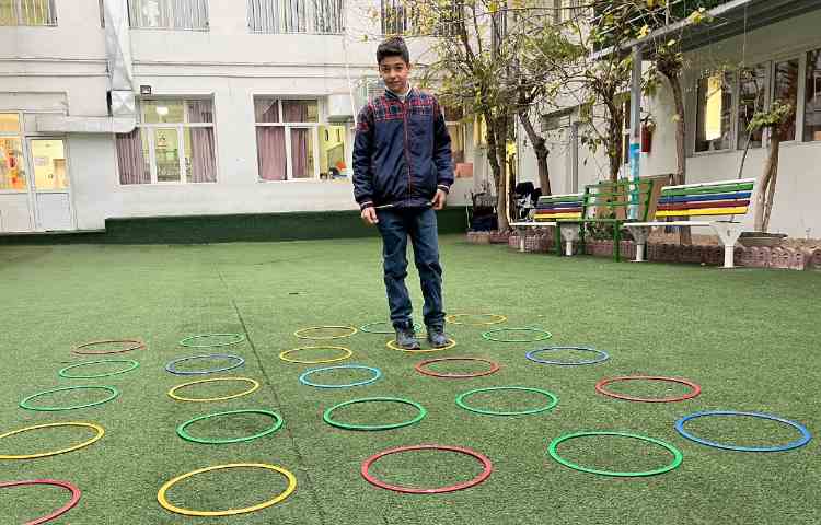 ریتم و گیم - بازی جهت تقویت هماهنگی چشم و پا،مغز ورزی،تقویت حافظه دیداری و همدلی و هماهنگی 2