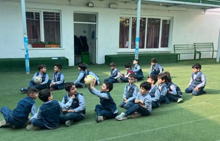 ریتم و گیم -کار با توپ جهت تقویت هماهنگی انجام شد 3