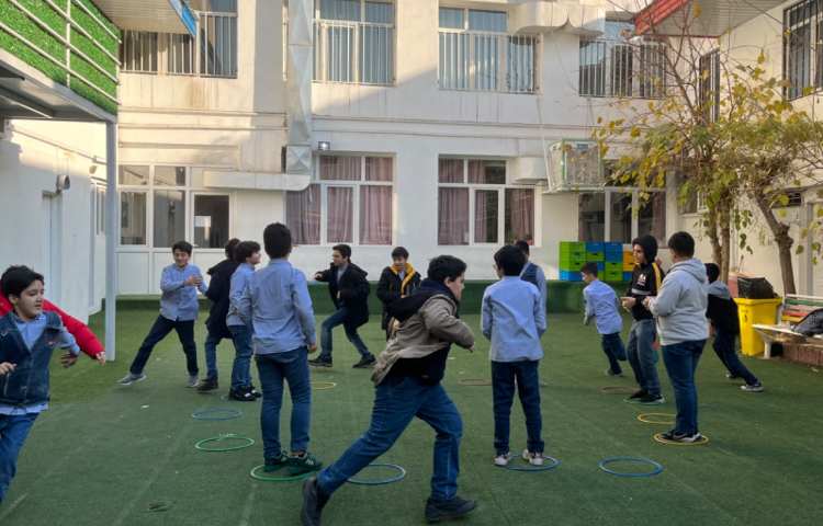 ریتم و گیم - کار با حلقه جهت تقویت چابکی/سرعت عمل و عکس العمل انجام شد 2